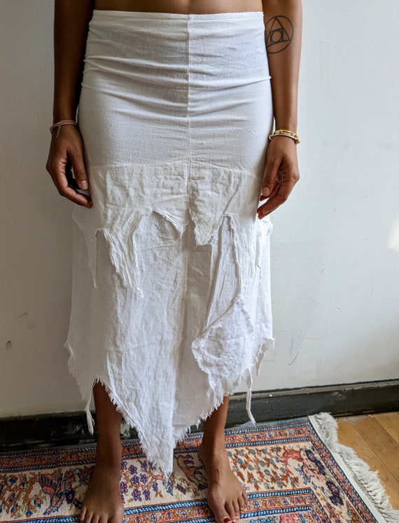 High Waisted White Layered Frayed  Skirt - image 3