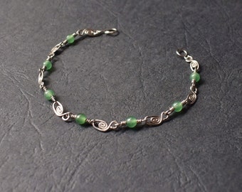 Bracelet  en pierres naturelles d'Aventurine et maillons spirale en acier chirurgical/ Bracelet perles pierres fines wire wrapping en france