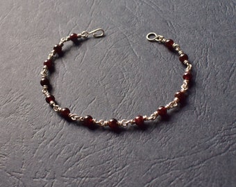 925 silver bracelet and semi-precious garnet stones/ Wire wrapping mesh bracelet natural stones/ Unique handmade gift from France