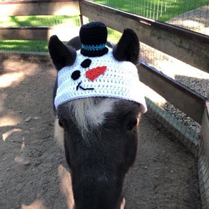 Horse Bonnet - Horse Snowman Hat - Horse Clothing - Snowman Hat - Equestrian Gift - Winter Horse Bonnet