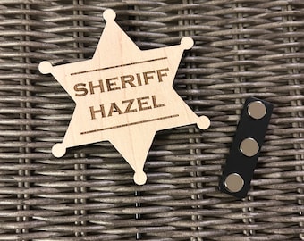 Insignia de sheriff de madera personalizada: accesorio magnético para disfraz personalizado