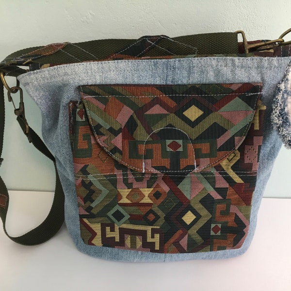 Recycled denim crossbody bag - upcycled festival bag with zipper closure, adjustable strap and pockets - recycled fabric