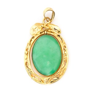 1950s Jade & 18k Yellow Gold Pendant, VJ#816A
