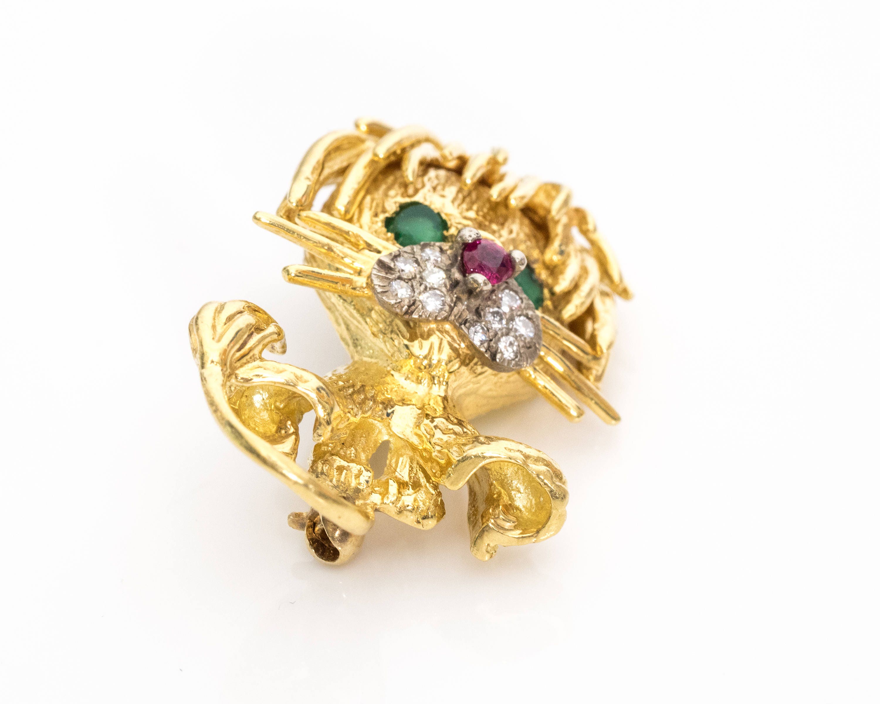 Circa 1950s Vintage Lion Pin Brooch, 18k Yellow Gold Ruby