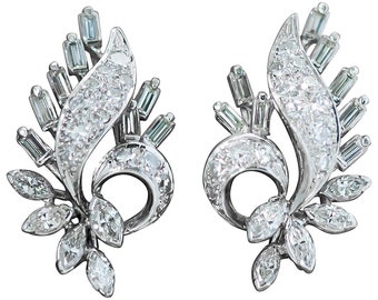 Circa 1940s 2.0 cttw Diamond, 14k White Gold Floral Leaf Screw Back Clip -On Earrings, VJ#688A