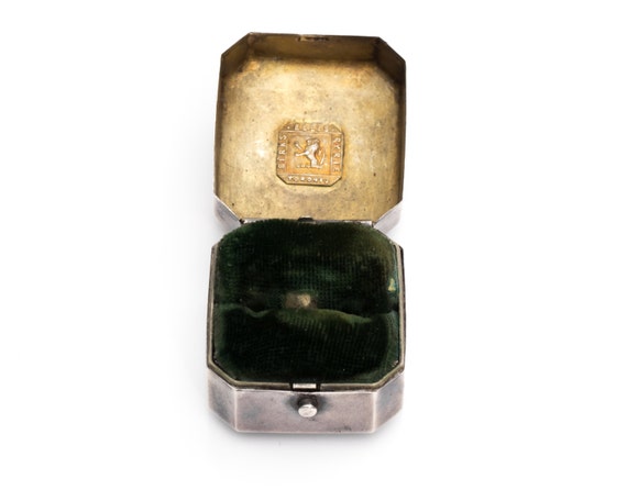 Buy Antique Ring Box r.w.meech, Weymouth Vintage Ring Box, Ring Box,  Celluloid Ring Box, Ivorine Ring Box, Bakerlite Ring Box, Antique Online in  India - Etsy