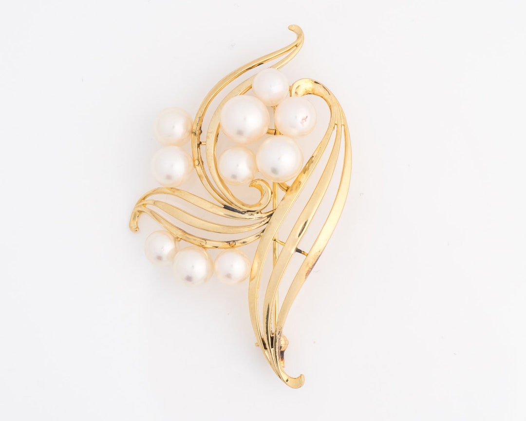 Wholesale Luxury Custom Design Cameo Mikimoto Pin Brooch for Women Jewelry  - China Brooch and Pearl price