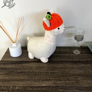 Crochet pumpkin hat for cat/small dog halloween handmade super cute cat costume image 5