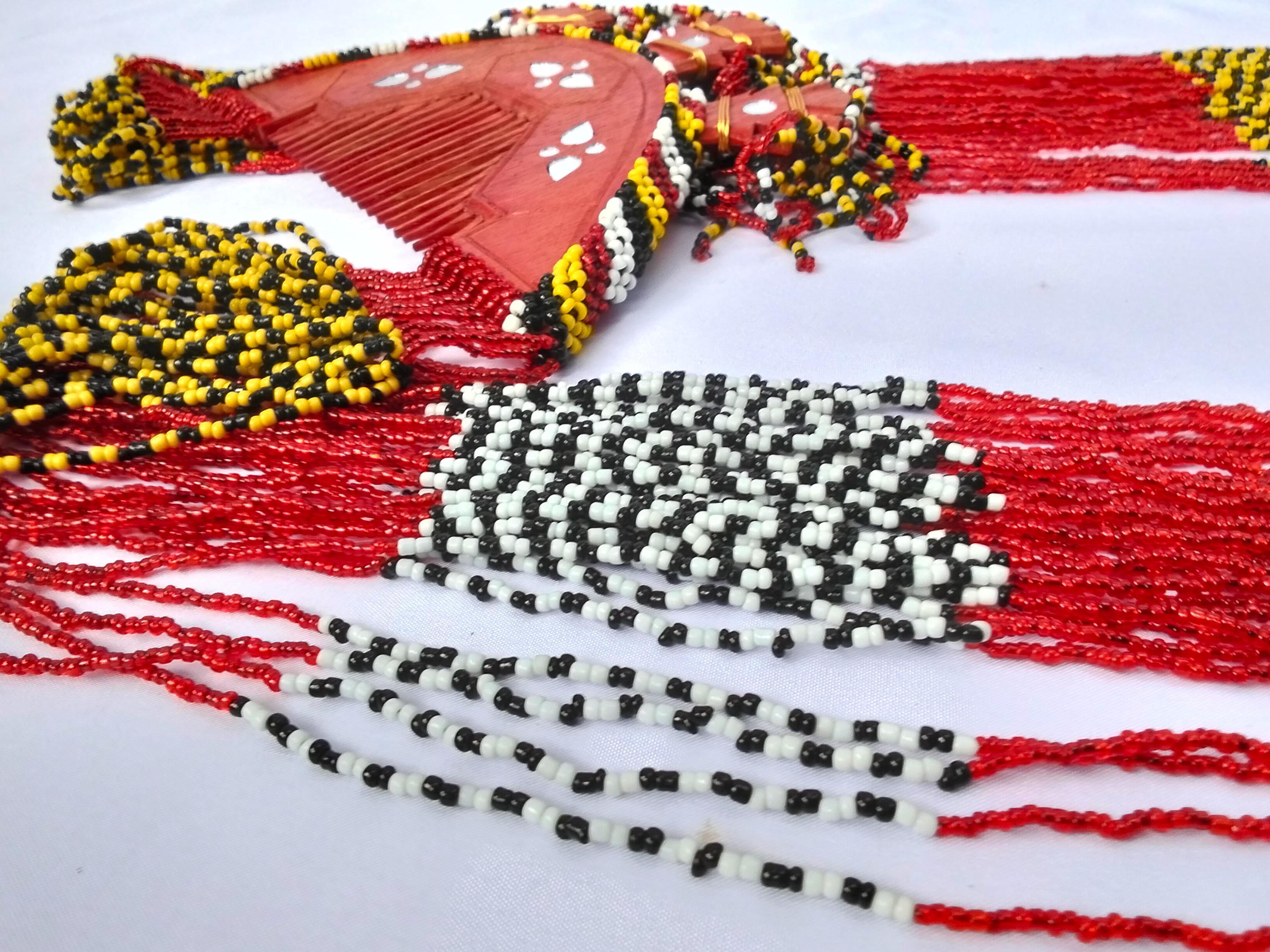 Traditional T\'boli Sewat Comb from the Philippines - Handcrafted T main image 3