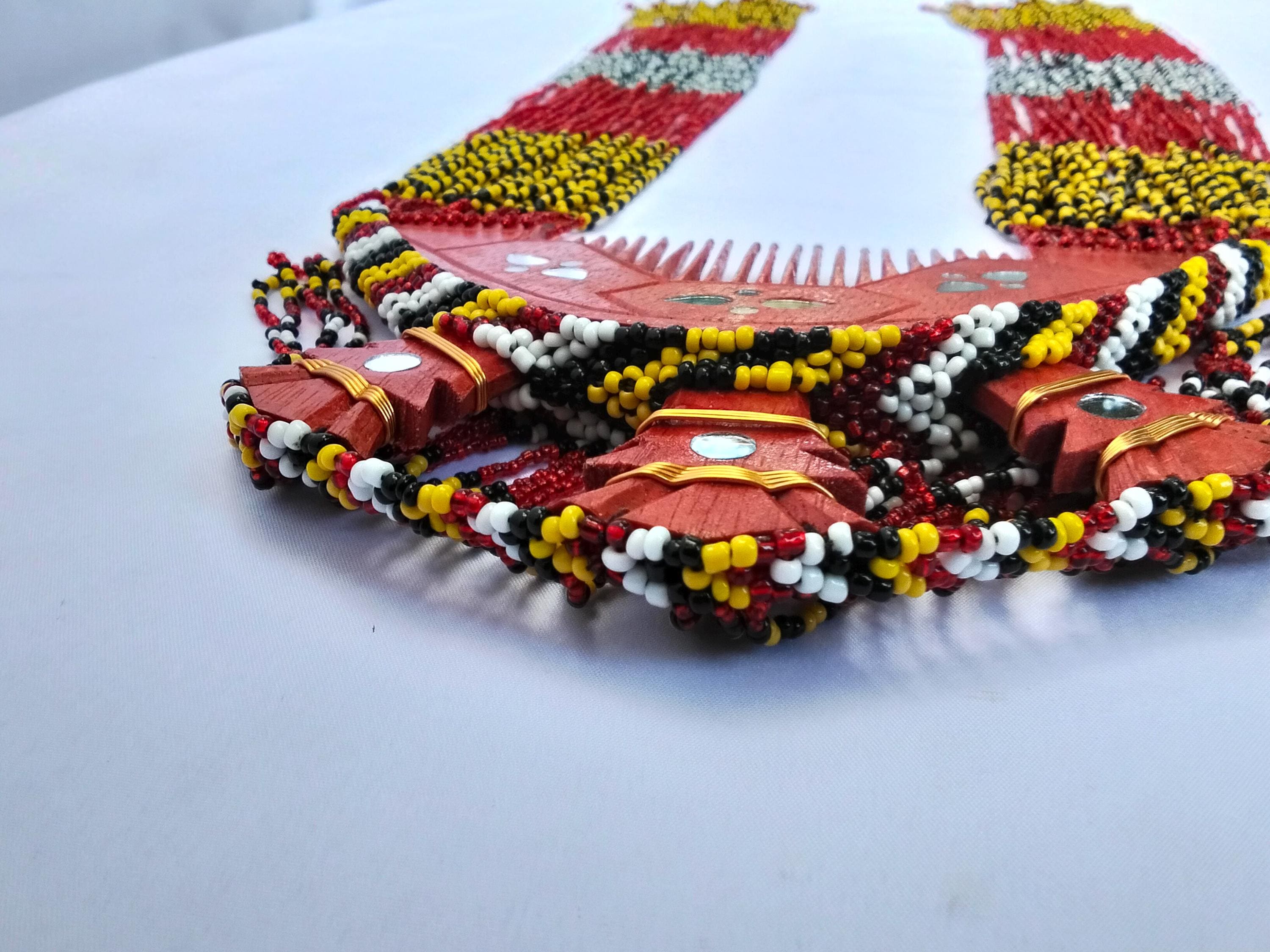 Traditional T\'boli Sewat Comb from the Philippines - Handcrafted T main image 2