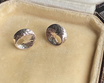 Beautiful Sterling Silver Circular Hammered Design Stud Earrings!