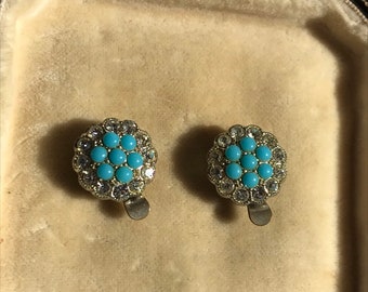 Gorgeous Vintage Small Round Faux Turquoise & Sparkly Paste Clip On Earrings!