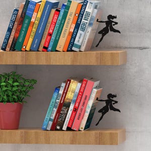 Superwoman Bookends: Metal Superhero Book Support (Set of 2) image 8