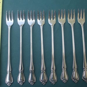 ARBOR ROSE / TRUE Rose 8 Cocktail Forks 1881 Rogers Stainless Oneida Ltd