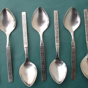 SSS by Oneida MIDNIGHT 6 Oval Soup Spoons Vintage Stainless Flatware - 6 3/4&quot;