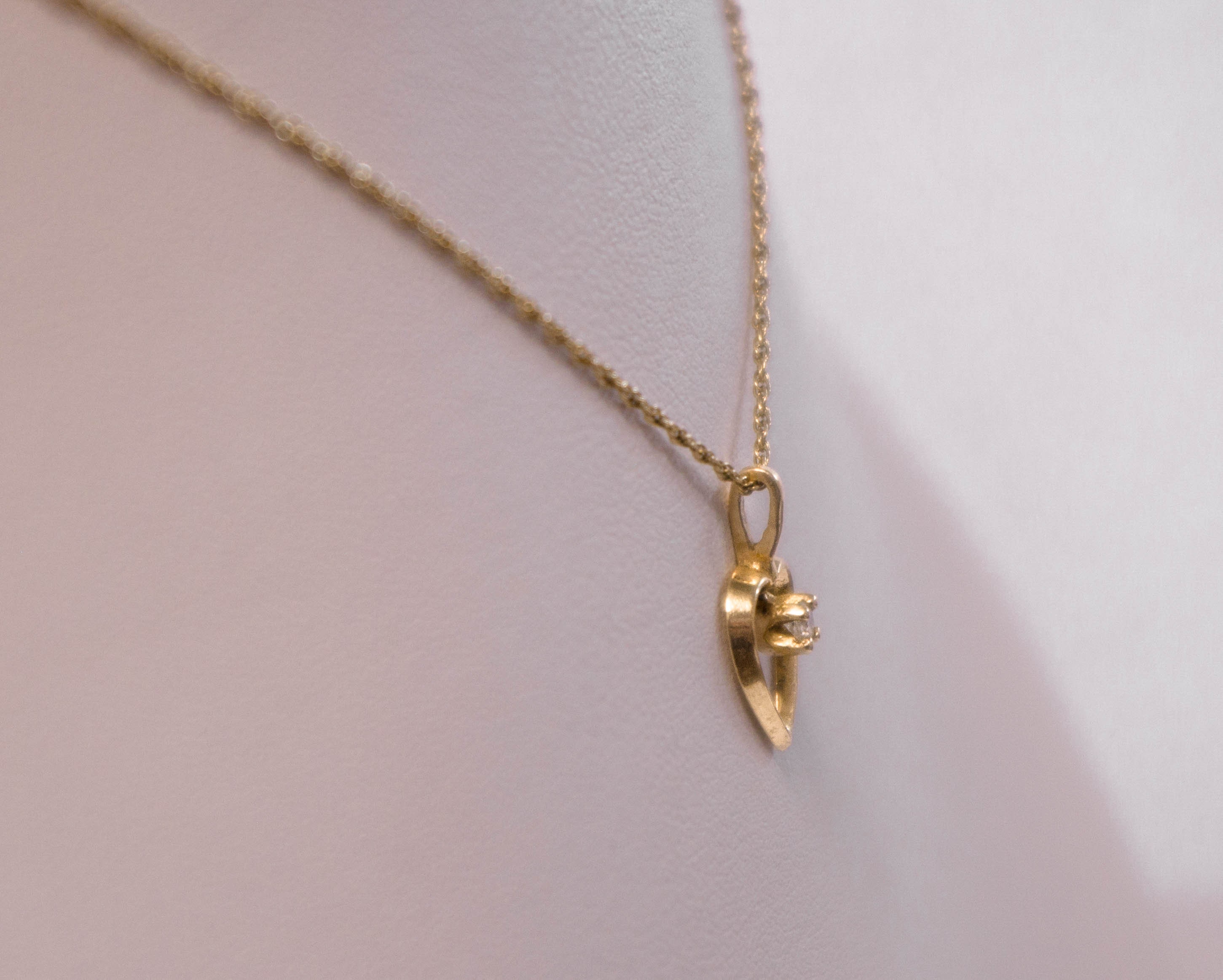 Supreme heart and shop arrow pendant