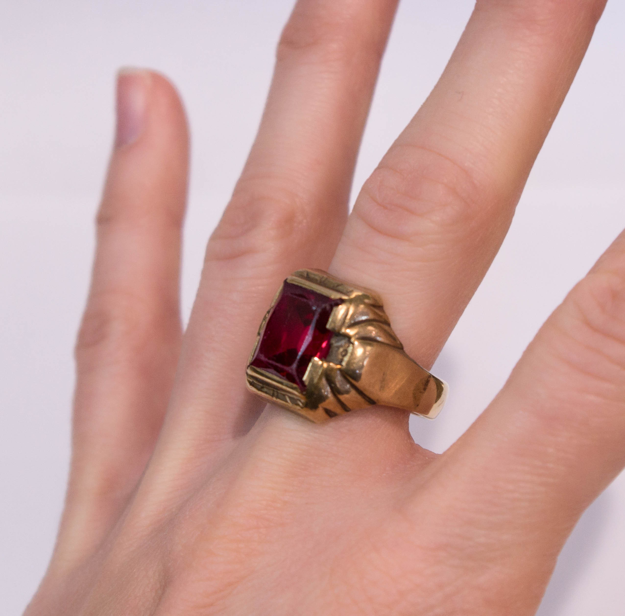 大人 可愛い 服  10K Etsy - Ring Stone Red アクセサリー