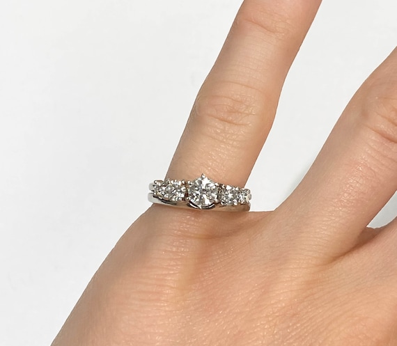 14k Diamond Engagement Ring - image 1