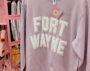 Sudadera blanca con purpurina y estampado de lavanda de Fort Wayne