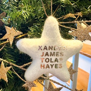 Baby Felt Star Christmas Ornaments | Custom Baby's First Christmas Bild 4