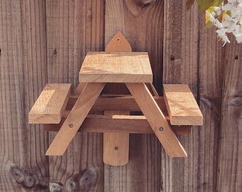 Mesa de ardilla banco de picnic para ardillas madera dura hecha a mano decoración de jardín de madera sazonada adornos de jardín mesa de ardilla de vida silvestre