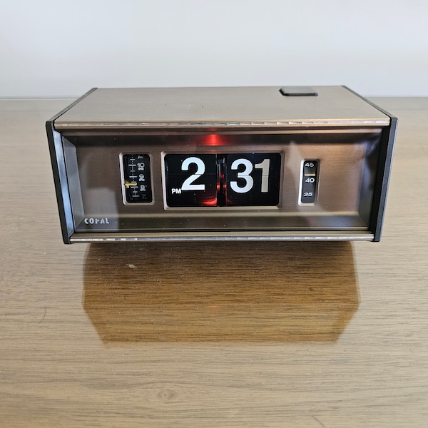 Fully Restored Vintage 1974 Copal 702 Flip Clock and alarm