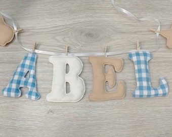 Baby-Namensgirlande, Namenskette, Schriftzug aus Stoff, NamensgirlandeBaby name garland, name necklace, fabric lettering, name garland