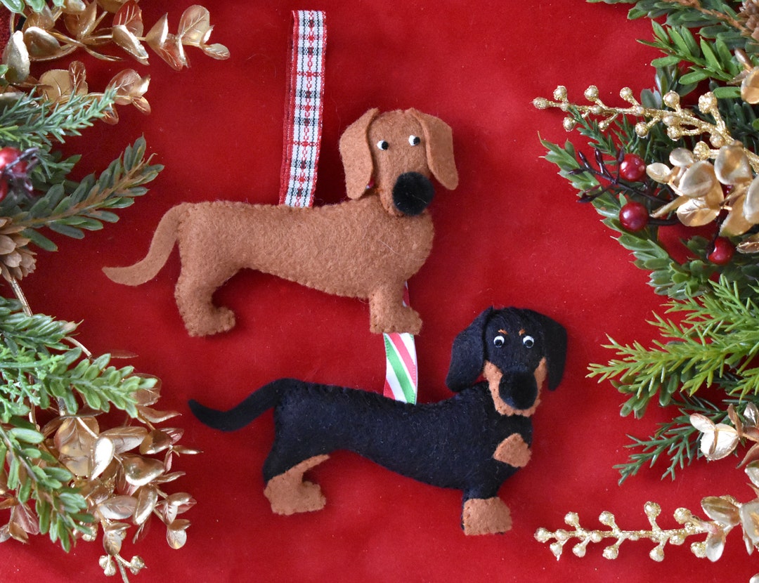 Felt Dachshund Ornament // Handmade Dachshund Christmas Ornament