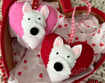 Westie Valentines Day Decor / West Highland White Terrier / Dog Lover Gift / Dog maman présente / Love Basket / Nouveau chiot / Coeur commémoratif de chien