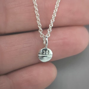 Oxykodon M30 halsband | PillBling