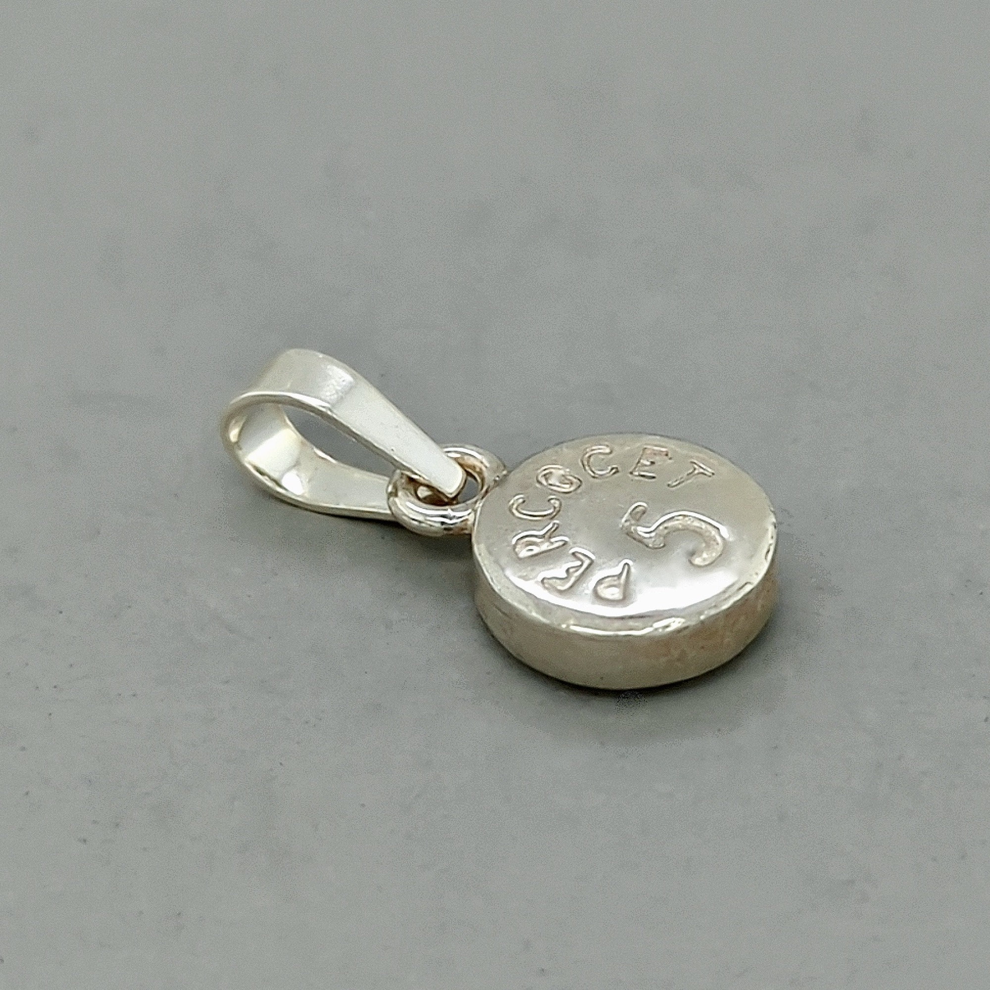 ペコリンリクエスト商品 パーコセットチャーム | PillBling - Etsy 日本