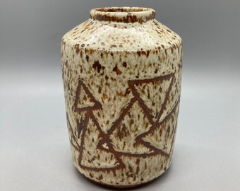 Handmade Speckled White Vase, Geometric Designed Vase, Triangle Designed Vase, Home Decor, Bathroom Decor, Kitchen Decor, Living Room Decor