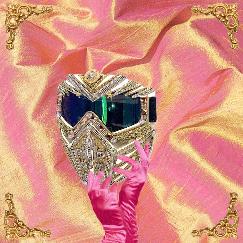 The Royal Robotica Mask