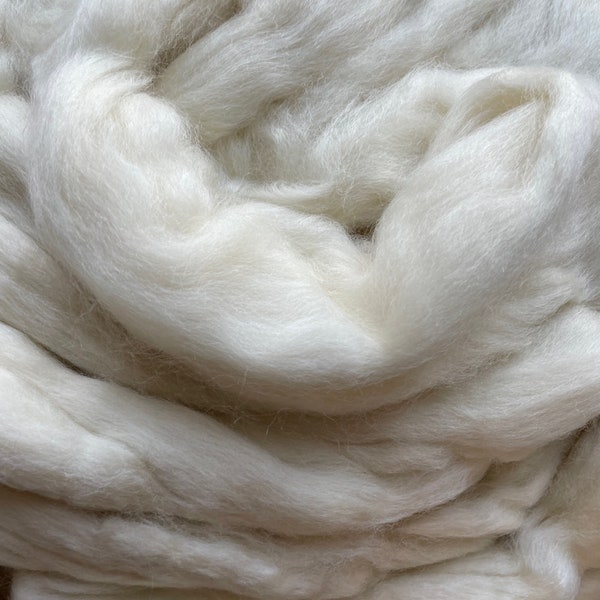 White Corriedale Combed Top 4oz