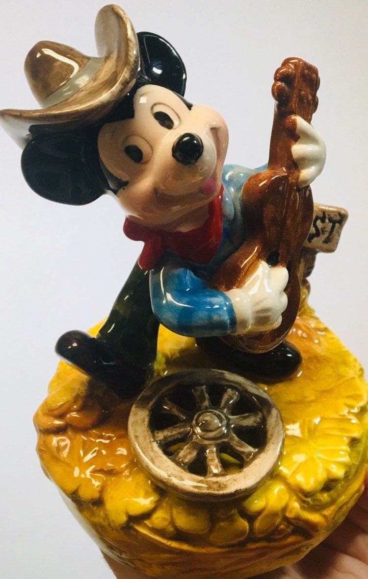 アンティーク雑貨 vintage Mickeymouth musicbox doll Vintage Cowboy Mickey Music Box - Etsy