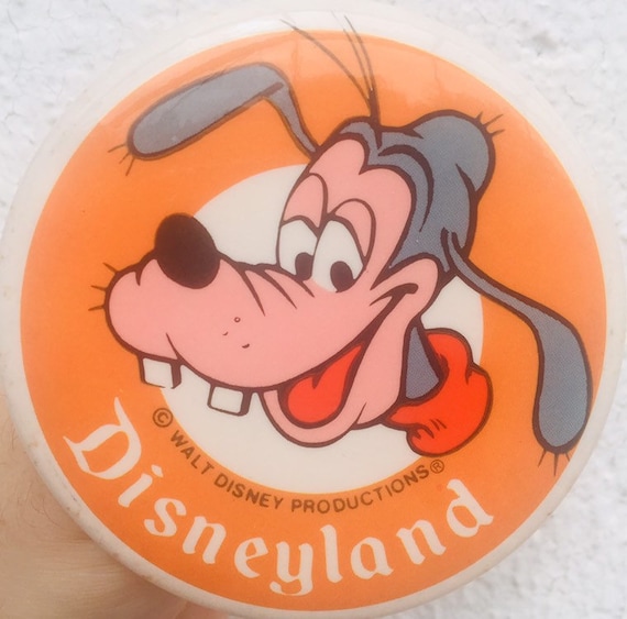 Retro Goofy Button - Etsy Canada