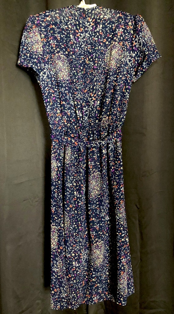 Vintage patterned floral frock dress belted 80s 7… - image 2