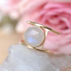 Moonstone Ring * Gold Ring * Statement Ring * Gemstone Ring * Labradorite * Bridal Ring * Wedding Ring * Organic Ring * Natural * BJR007