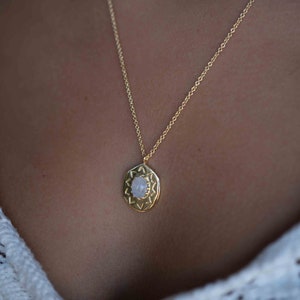Moonstone, Labradorite, Rose Quartz or Aqua Chalcedony  Necklace * Dotted chain Gold Plated 18k * Gemstone * Modern * Layered * BJN107
