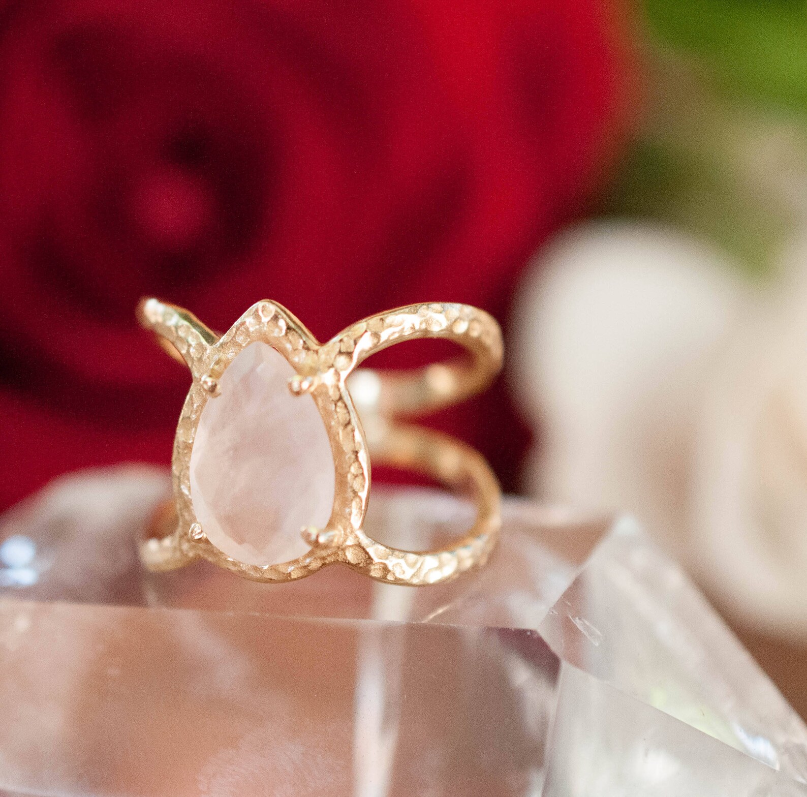 Rose Quartz Ring Hammered Band Gold Ring Statement Ring Etsy