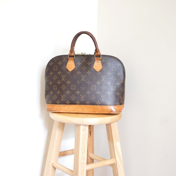 Authentic LOUIS VUITTON Monogram ALMA Handbag Bag