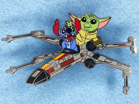 Stitch /& BB8 Flying X-Wing Disney Star Wars Fantasy Pin
