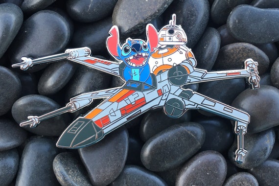 Stitch /& BB8 Flying X-Wing Disney Star Wars Fantasy Pin
