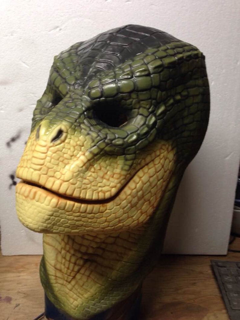 Painted Reptilian Mask Wearable Costume Piece image 5