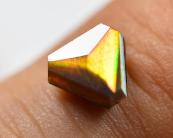 Japanese Rainbow Garnet(Andradite) faceted gem from the world famous Kohse mine!