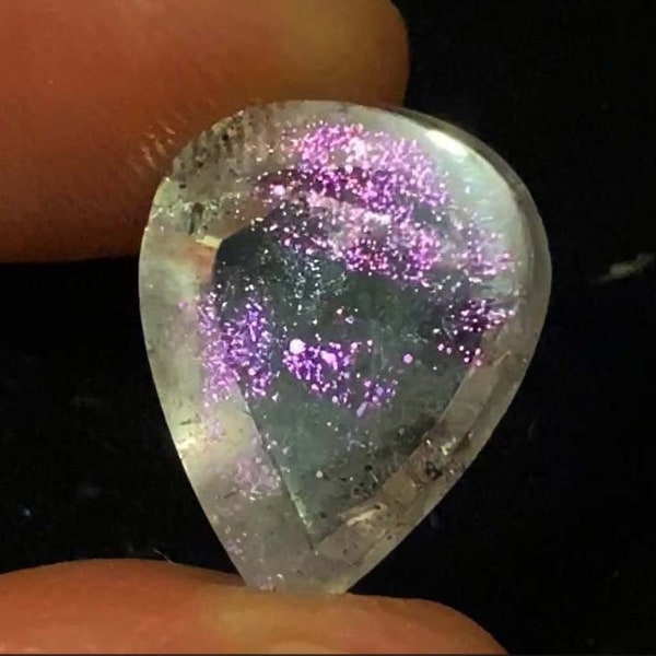 Pink Fire gem from Brazil, Covellite inclusion in Quartz, high grade