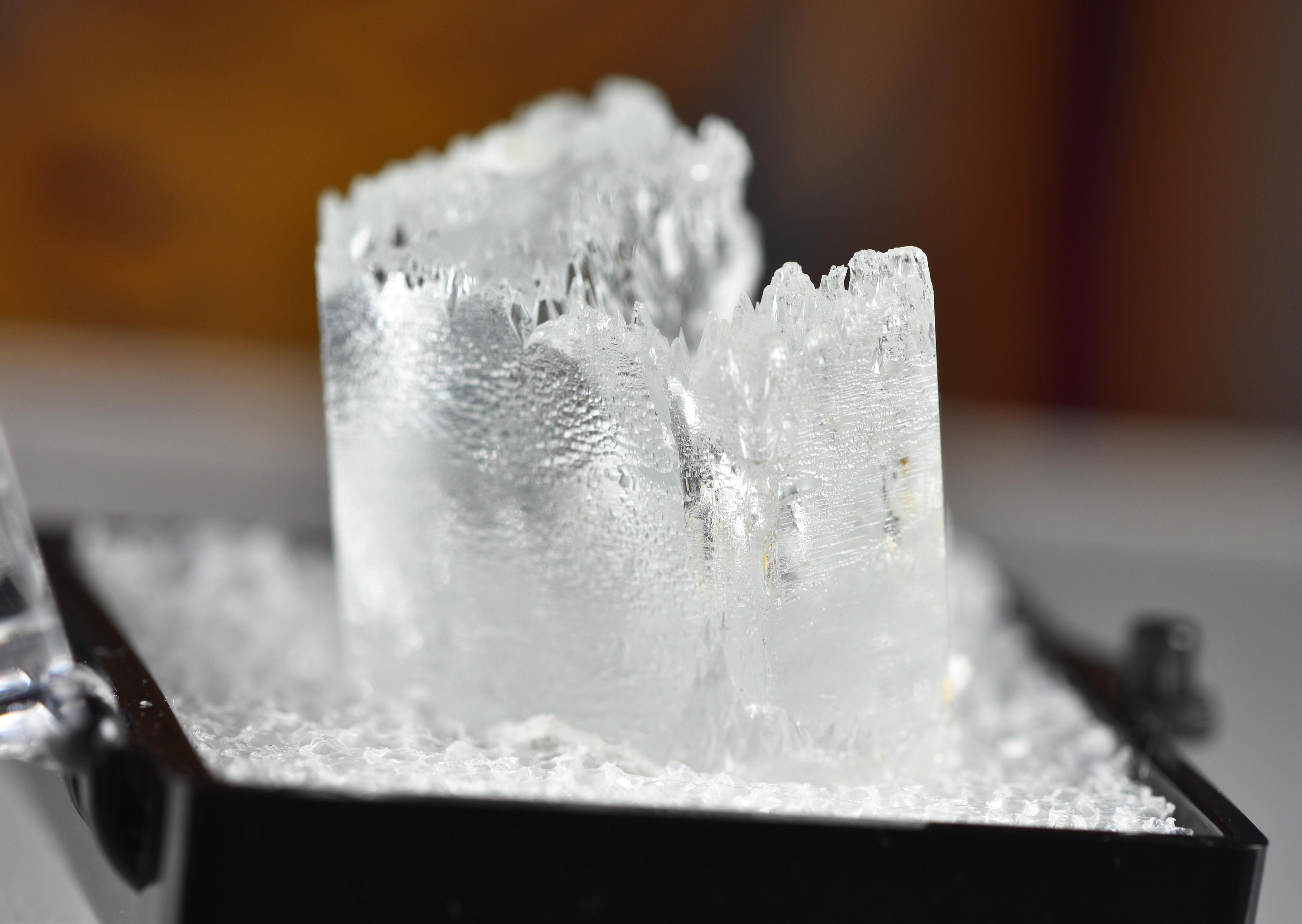 スカルドゥ（パキスタン）産のエッチングされたアクアマリンクリスタル