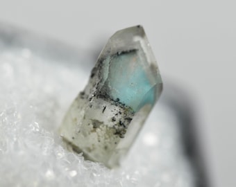 AJOITE in Quartz, ultra rare crystal from South Africa(Razor Pocket!)