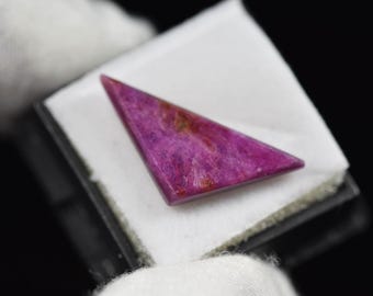 Ruby polished crystal perfect for a ring and partially polished on sides!
