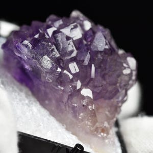 インド・カルール産のエレスチャルアメジスト！